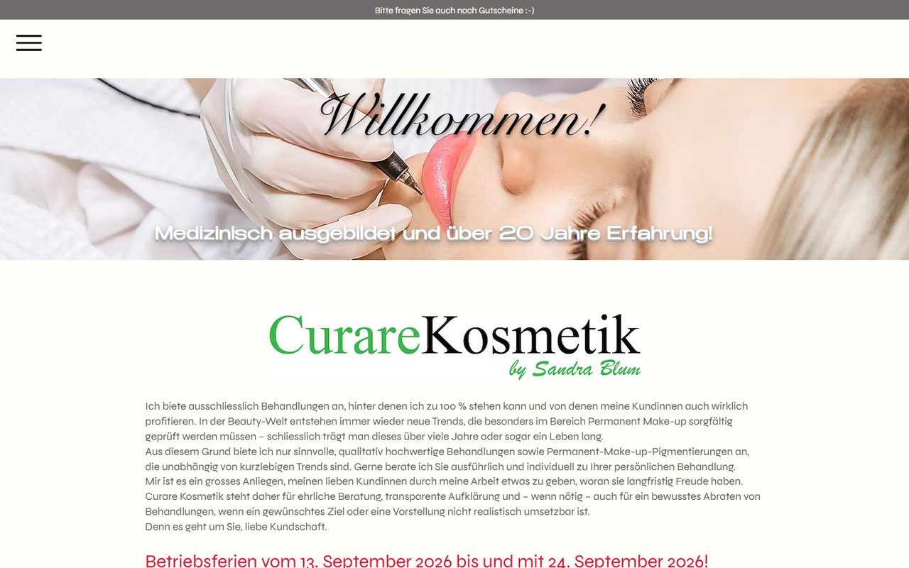 Die frühere Website von Curare Kosmetik am Bildschirm