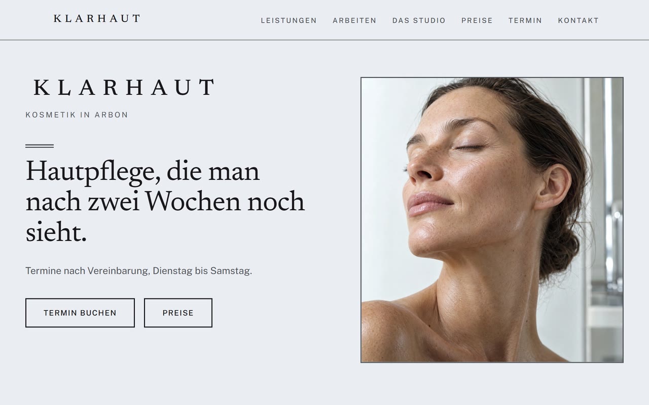 Demo-Website Klarhaut, ein erfundenes Kosmetikstudio, als Bildschirmaufnahme